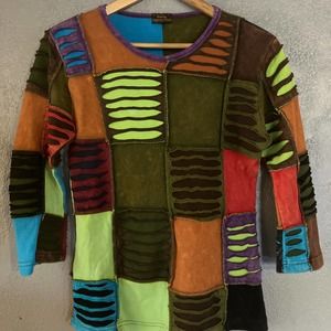 RISING INTERNATIONAL women’s shirt size Small